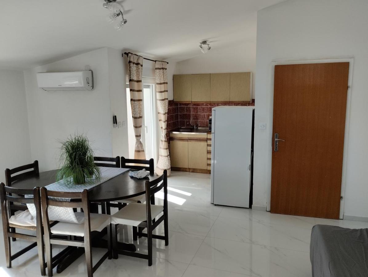 Braco Apartments By The Sea With A Sea View Zaboric Εξωτερικό φωτογραφία